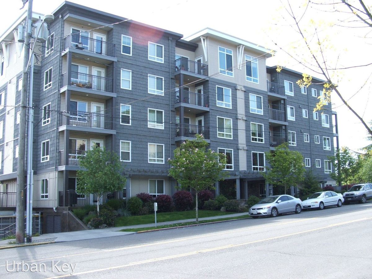 1bd/1ba Sausalito Condo @ Excellent Price W/ Roof Top Deck! House for rent in Seattle, WA