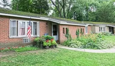 3 of 34 Walnut Apartment for rent in Geneva, OH