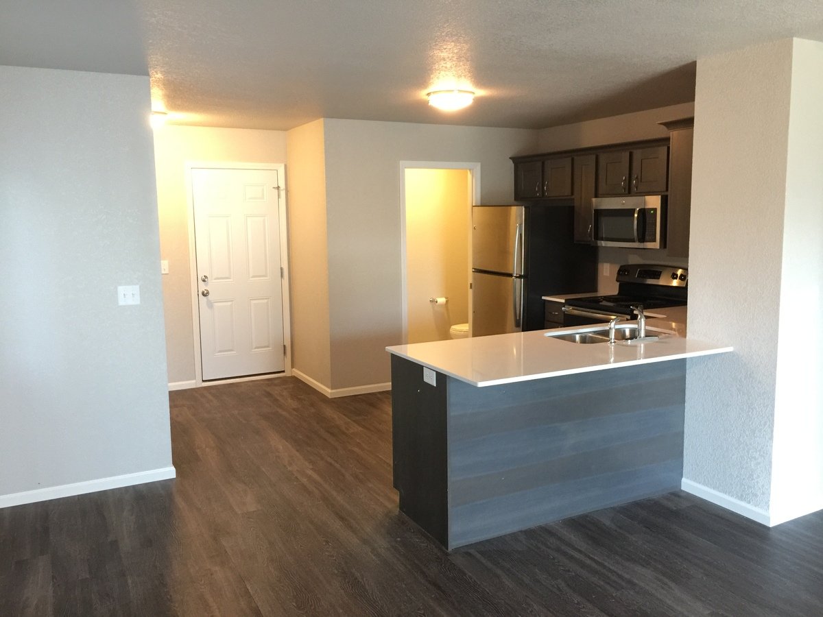 120 West Hills Ln Apartments Waterloo, IA