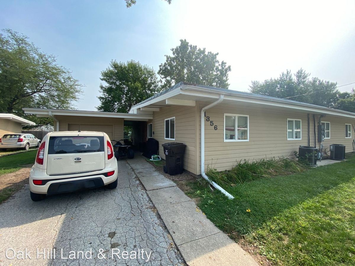 1356 Vandenberg Cir Sgt Bluff, IA House for Rent