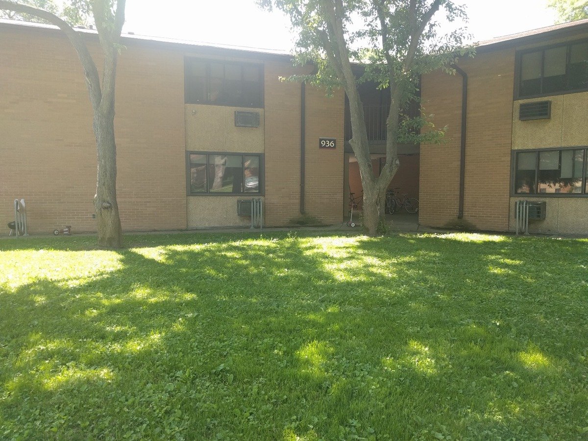 936 Eagle Heights Drive Madison, WI Apartment for Rent