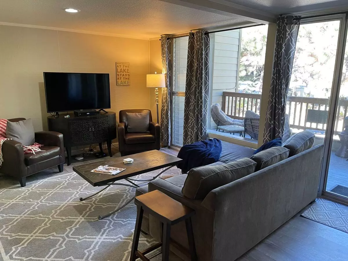 3 Bedroom Condo - Garage! Walk To Burnt Cedar Beach! Dog Friendly! Apartment for rent in Incline Village, NV