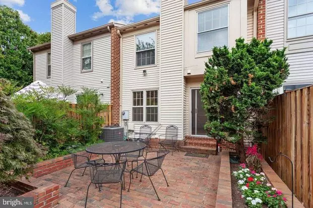 6531 Kemper Lakes Ct Apartment for rent in Alexandria, VI