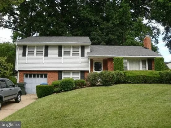 Immaculate 3 Bd 2 Ba Detached Home With Garage In Springfield, Va Apartment for rent in North Springfield, VA