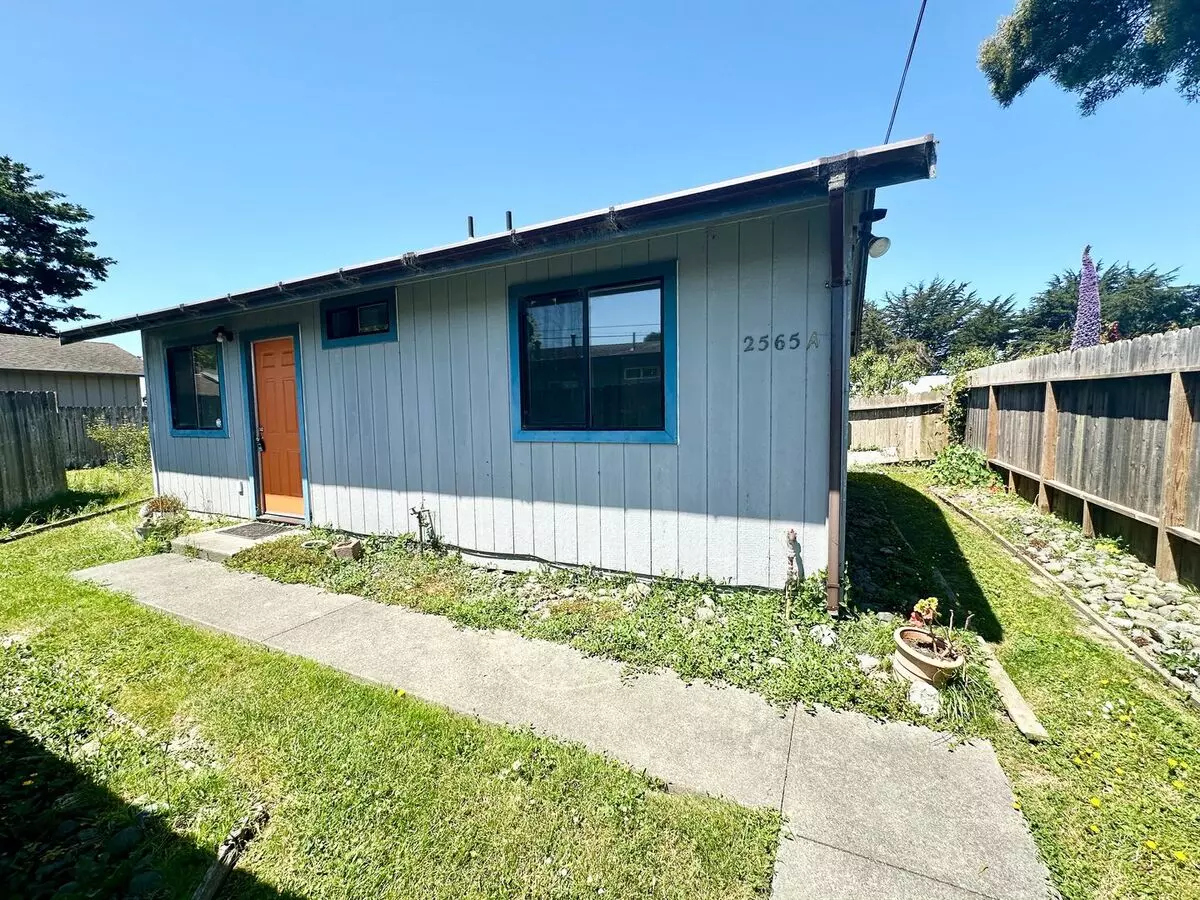 Charming 2br Home In Arcata With Fenced Yard House for rent in Arcata, CA