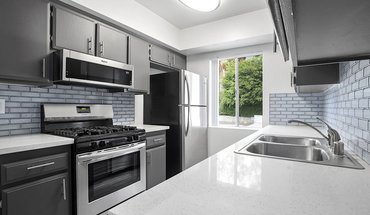 Sherman Oaks Gardens Apartment for rent in Sherman Oaks, CA