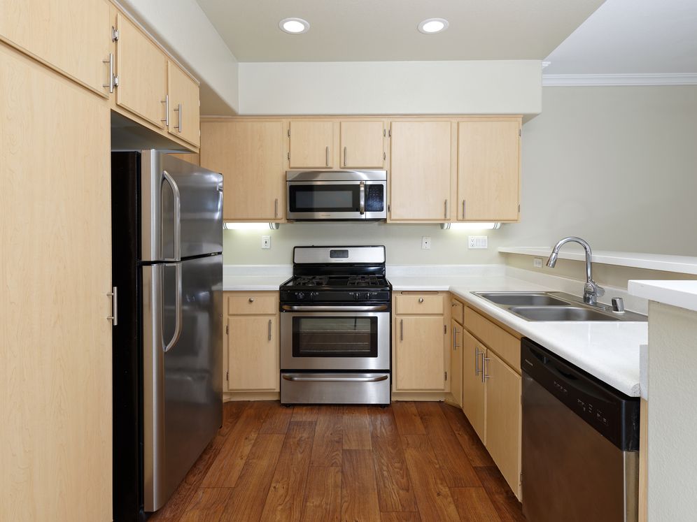 Avalon Mission Oaks Apartments Camarillo, CA | Rentable