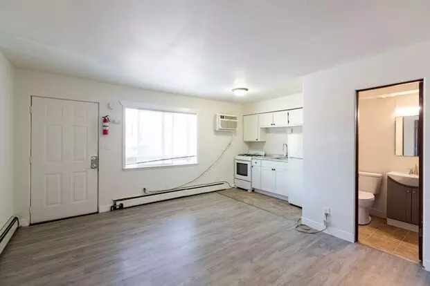 Ds135 Apartment for rent in La Crosse, WI Ds135 Apartment for rent in La Crosse, WI