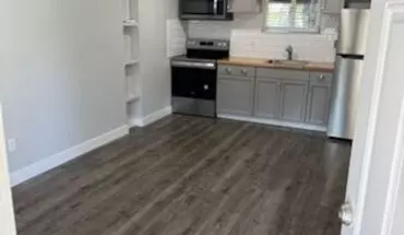 3 of 18 R655 Rogue River Hwy Apartment for rent in Gold Hill, OR