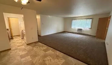 3 of 31 Rivercrest Apts. Apartment for rent in West Bend, WI