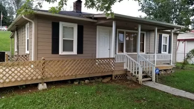 Nice Home On Corner Lot Apartment for rent in Morristown, TN Nice Home On Corner Lot Apartment for rent in Morristown, TN