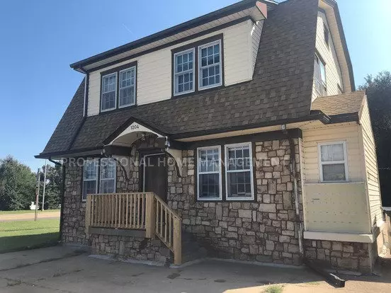 1204 S Hydraulic Ave Apartment for rent in Wichita, KS