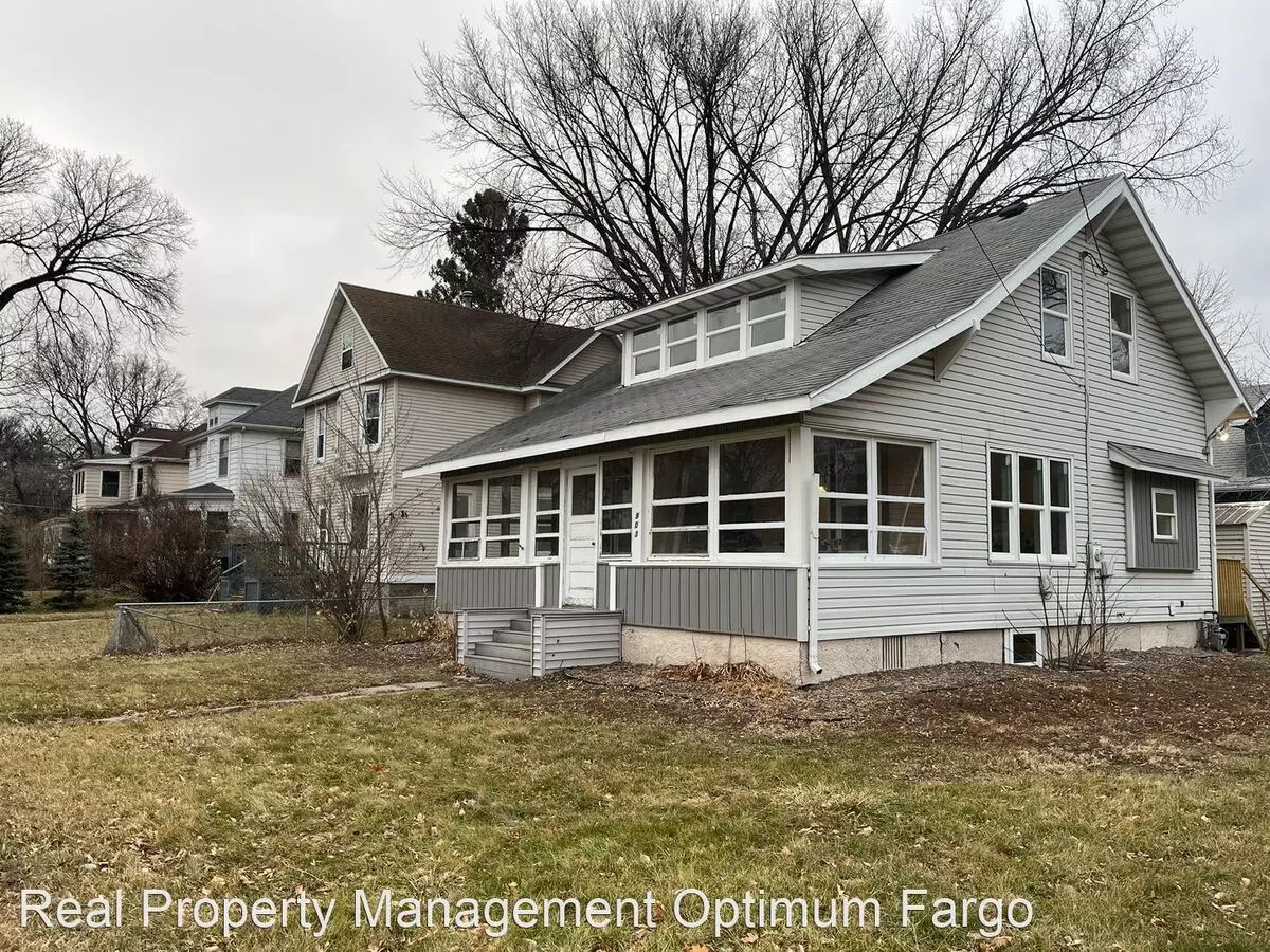 903 10th St N House for rent in Fargo, ND