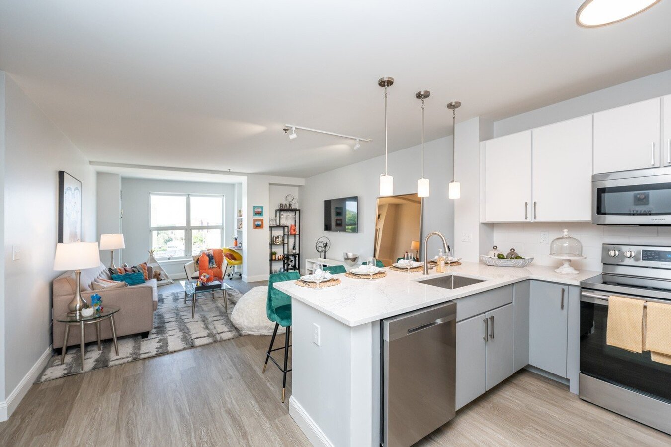 Munroe Place Apartments 1205 Hancock St Quincy, MA