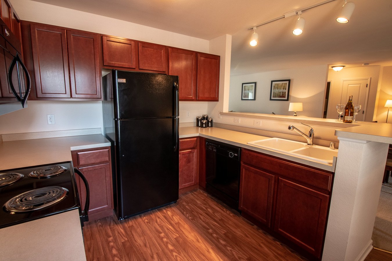 Falcon Glen Apartments Greenfield, WI Rentable