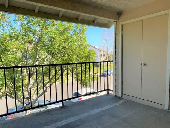 $500 Off First Month's Rent! Mira Mesa Gem! Spacious 2br Condo W/a/c, In-unit Laundry & Balcony Apartment for rent in San Diego, CA $500 Off First Month's Rent! Mira Mesa Gem! Spacious 2br Condo W/a/c, In-unit Laundry & Balcony Apartment for rent in San Diego, CA
