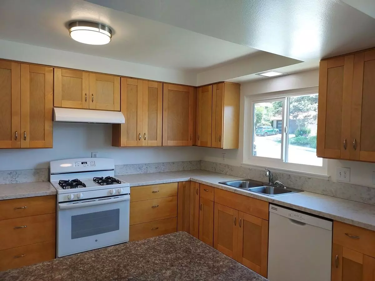3bd/2 Bath Washer/dryer Hook Ups/large Private Back Yard/ Citrus Tree House for rent in San Diego, CA