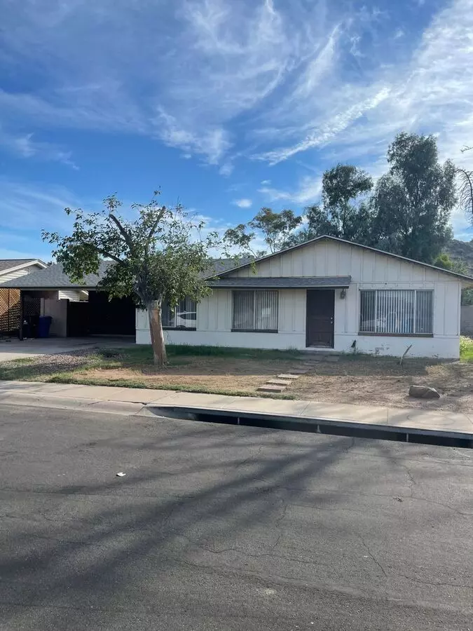 Coming Soon! 3 Bedroom/ 2 Bath With Convenient Freeway Access House for rent in Phoenix, AZ