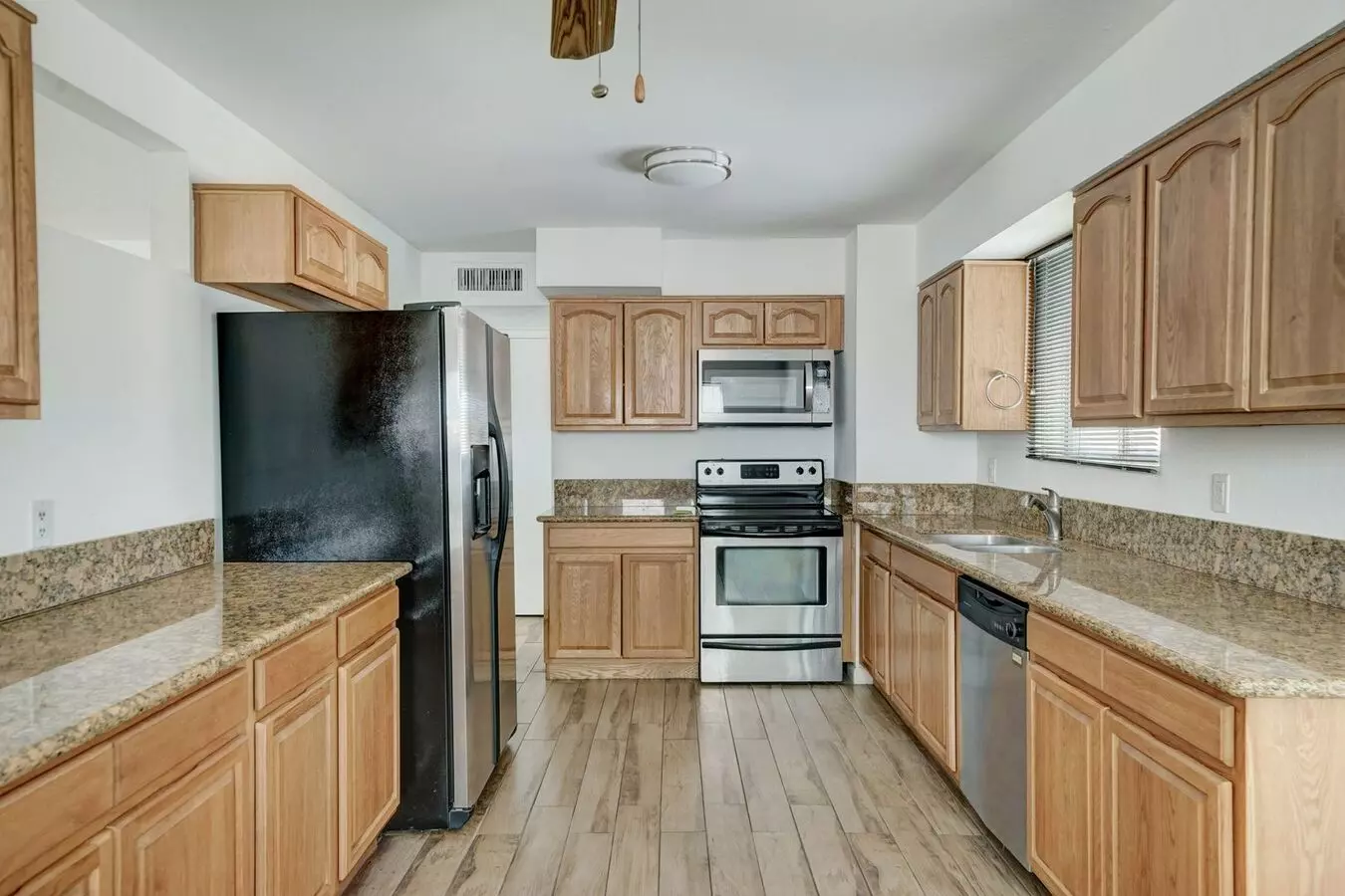 Ready To View Now! Charming 3-bedroom Home Near Asu – Prime Location! House for rent in Tempe, AZ