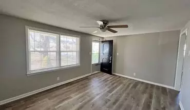 4 of 13 5919 Pflumm Rd House for rent in Shawnee, KS