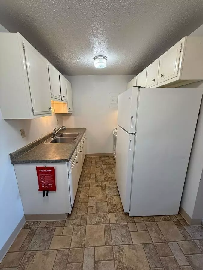 611 11th St NE Apartment for rent in Jamestown, ND