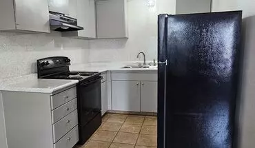 4 of 16 Colonial Terrace Apartment for rent in Tulsa, OK