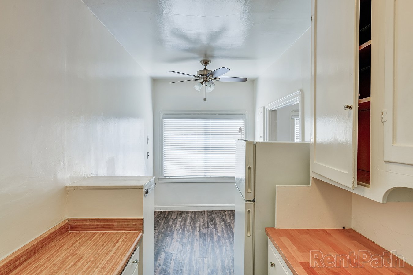 Park Regent Apartments 2110 Santa Clara Avenue Alameda, CA