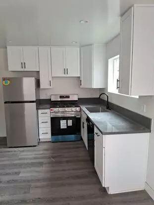 1370A Apartment for rent in Tustin, CA