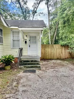 1 Bedroom , Duplex Home, Boasting All The Charm Apartment for rent in Montgomery, AL 1 Bedroom , Duplex Home, Boasting All The Charm Apartment for rent in Montgomery, AL