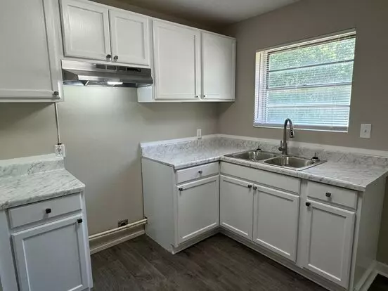Completly Renovated 3-bedroom Apartment for rent in Montgomery, AL Completly Renovated 3-bedroom Apartment for rent in Montgomery, AL