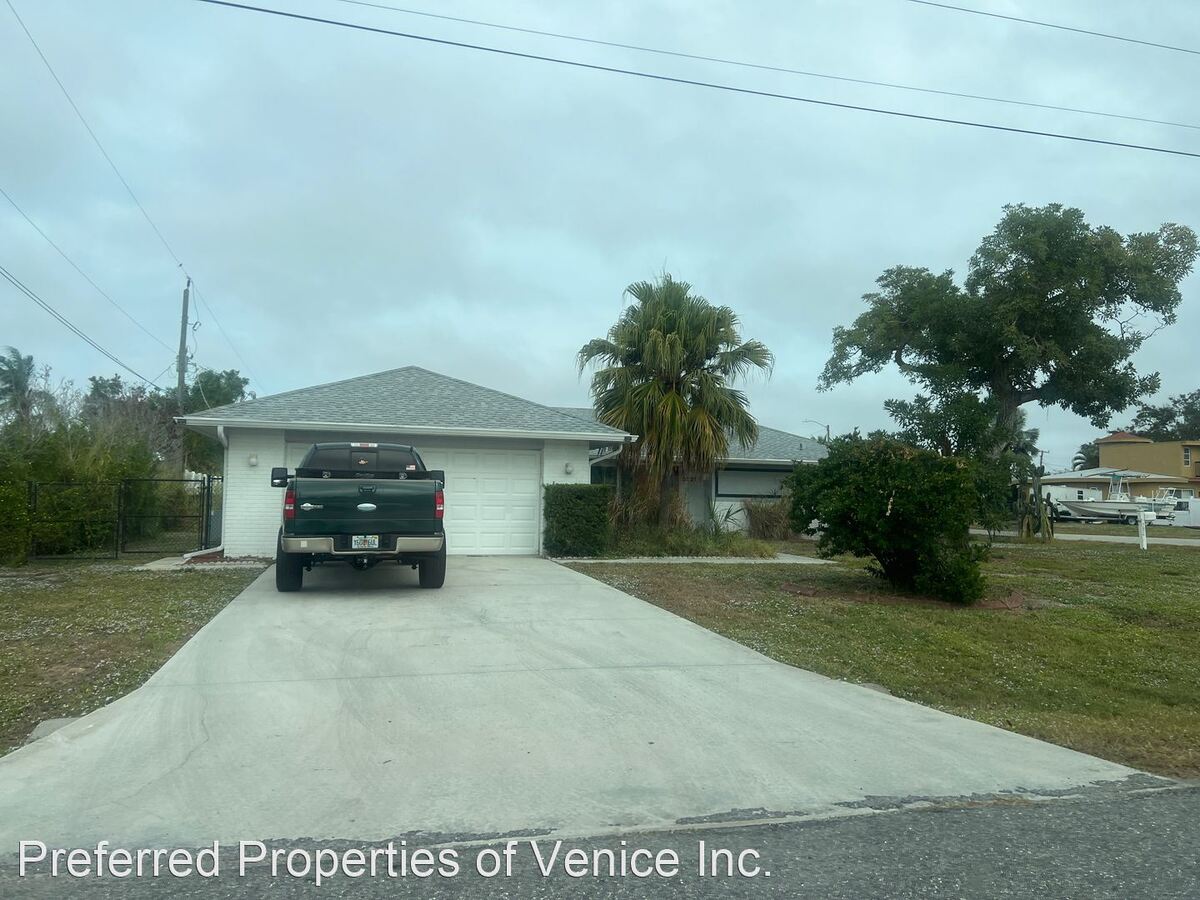 5521 LEMON BAY Venice, FL House for Rent Rentable