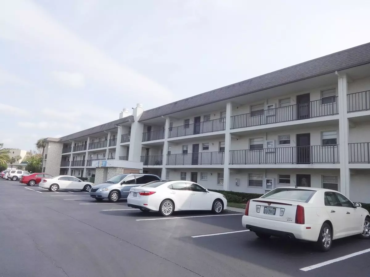 2br/2ba 2nd Floor Condo In Capri Isles Apartment for rent in Venice, FL