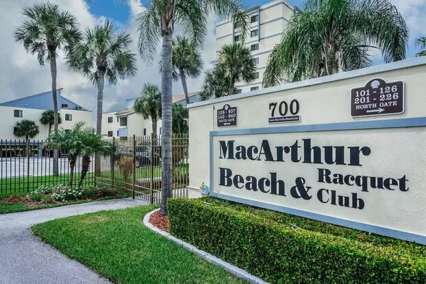 Venice, Fl 2br/2ba Condo In A Gated, Gulf Front Community Apartment for rent in Venice, FL