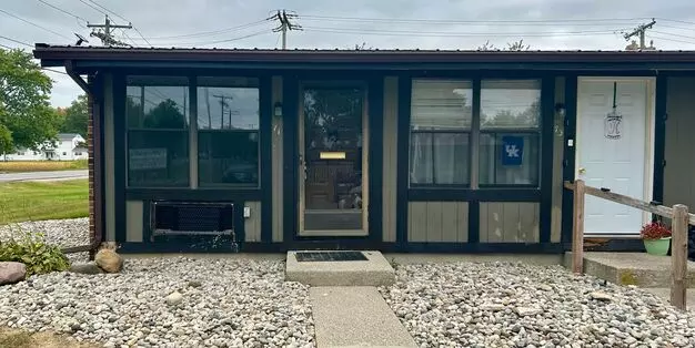 Hampshire Court Apartments Apartment for rent in Bluffton, IN