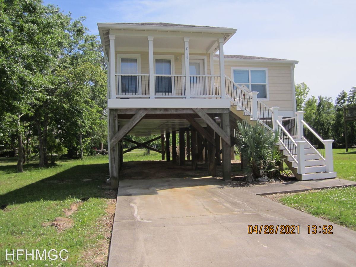 2114 Choctaw Ave Pascagoula, MS House for Rent Rentable