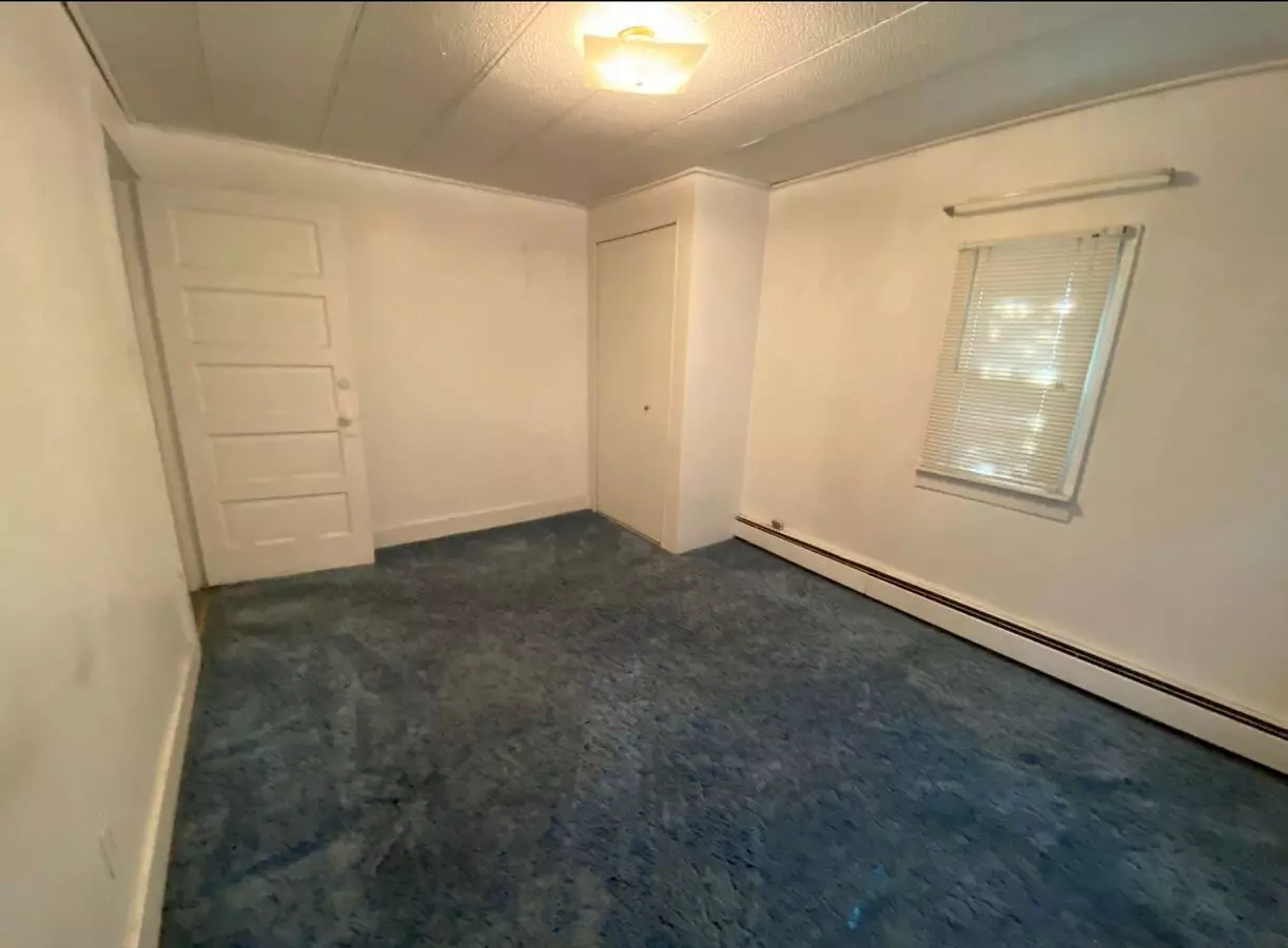 409 Collins Ave Apartment for rent in Mandan, ND