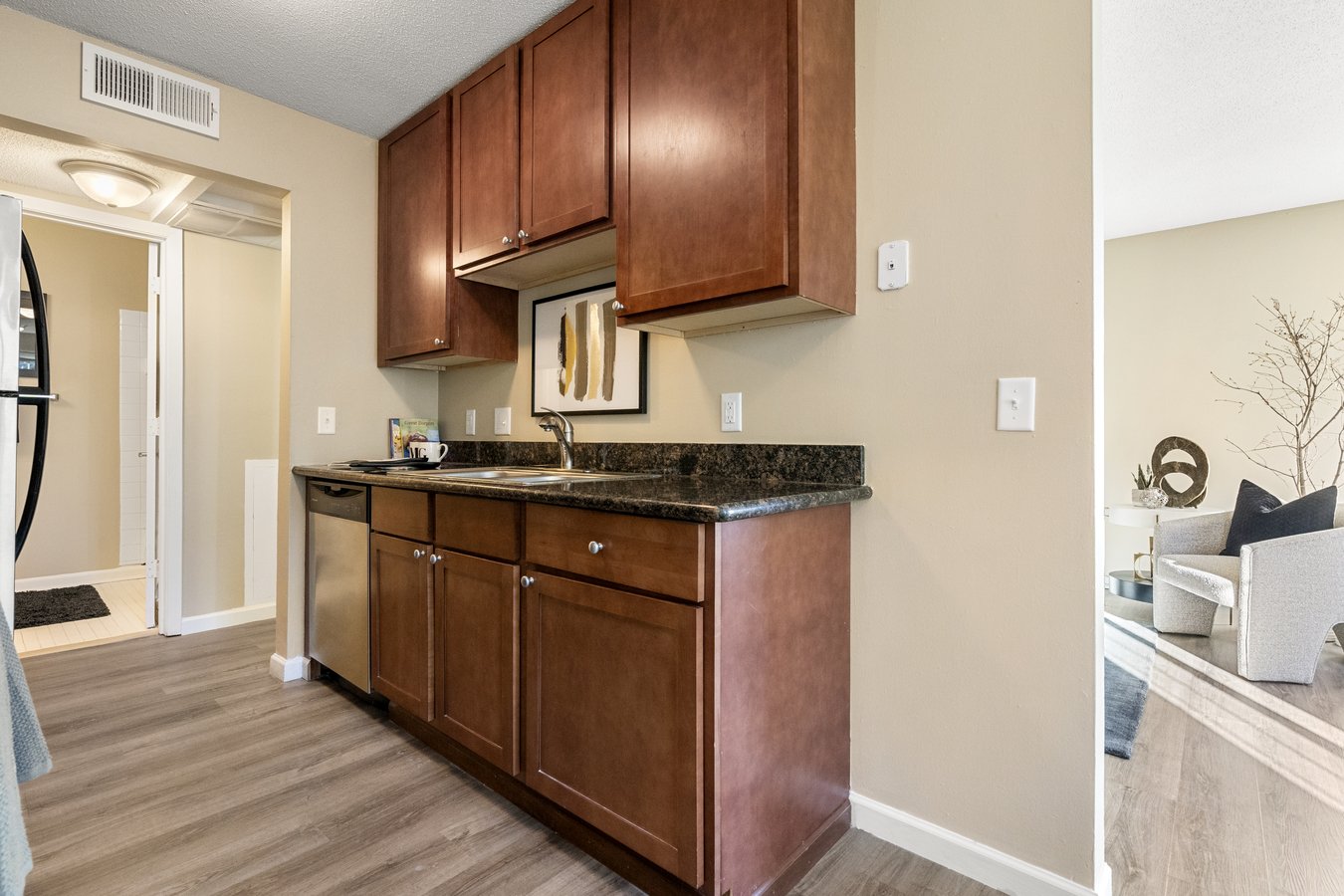 Melrose Gates Apartments Brooklyn Center, MN Rentable