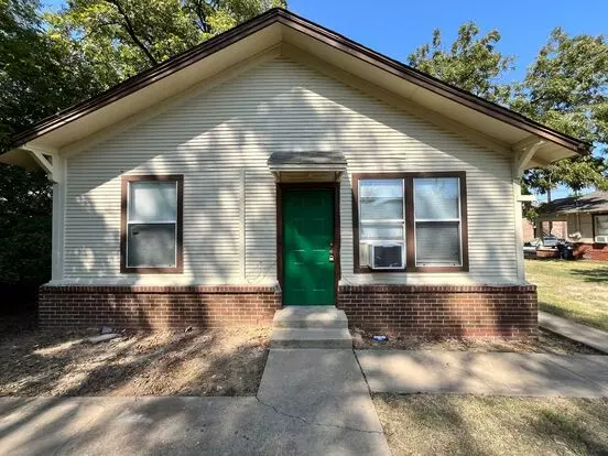 519 W Collins St., Denton Tx 76201 Apartment for rent in Denton, TX