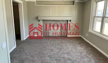 2 of 8 One Bedroom Downstairs Unit | Now Available House for rent in Evansville, IN