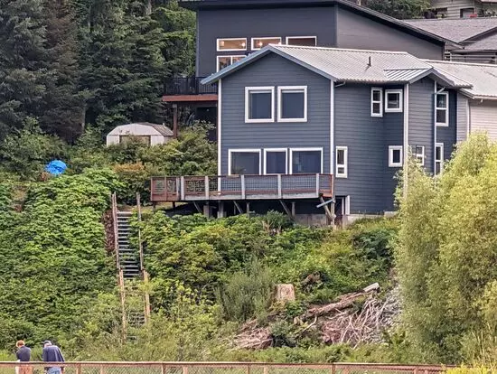 Unfurnished Auke Bay Home, 3bd+den, 2ba, Harbor View, Exterior Deck, Parking Apartment for rent in Juneau, AK