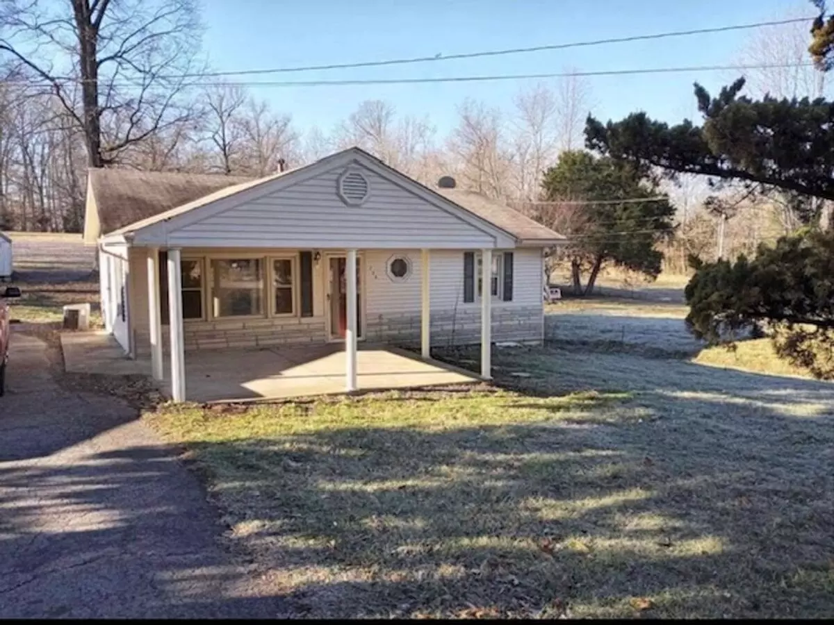 Comfy 2 Bedroom, 1 Bath House Located In Radcliff House for rent in Radcliff, KY