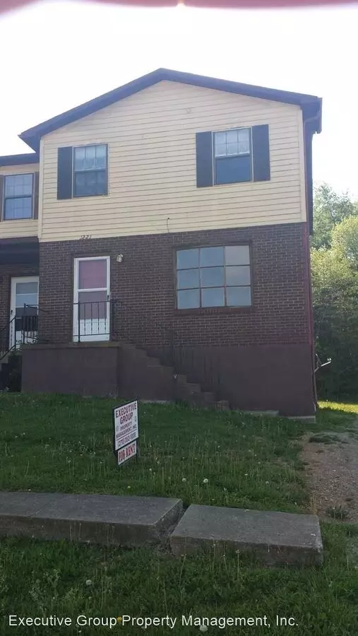 1221 Clear Ridge Ln House for rent in Radcliff, KY