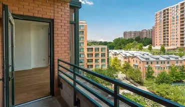 4 of 22 Vista On Courthouse Townhouse for rent in Arlington, VA