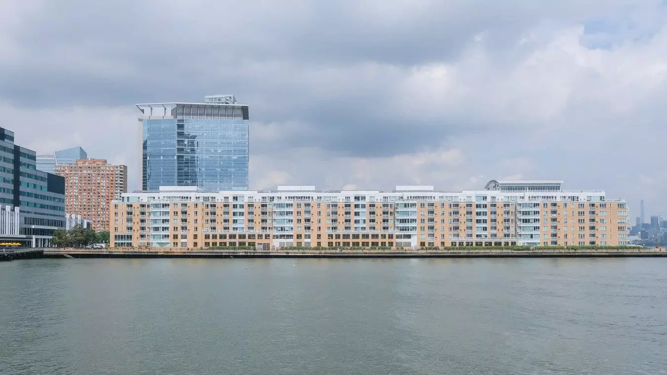 The Pier Apartment for rent in Jersey City, NJ