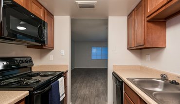 2 of 17 The Arbors At 5th Apartment for rent in Tempe, AZ