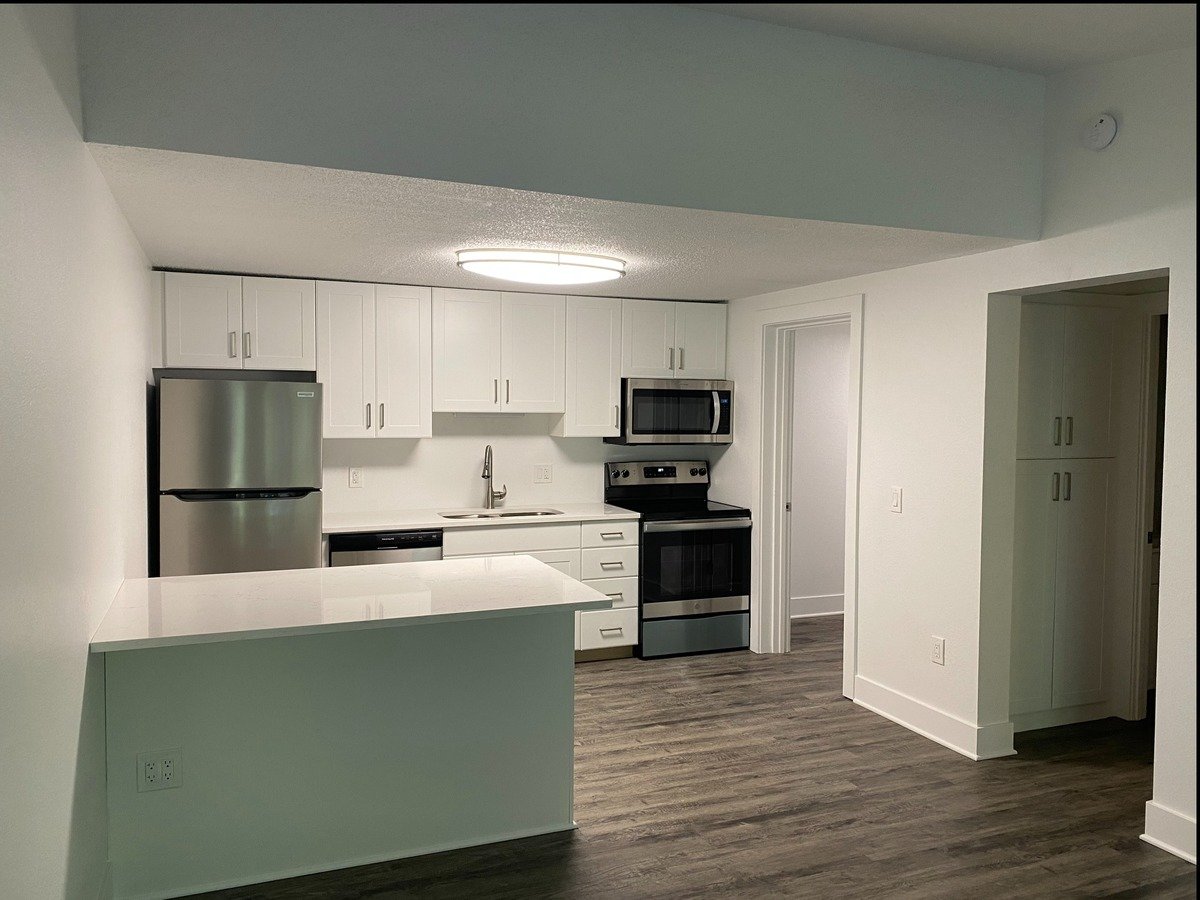 Royal Glen Apartments Comstock Park, MI Rentable