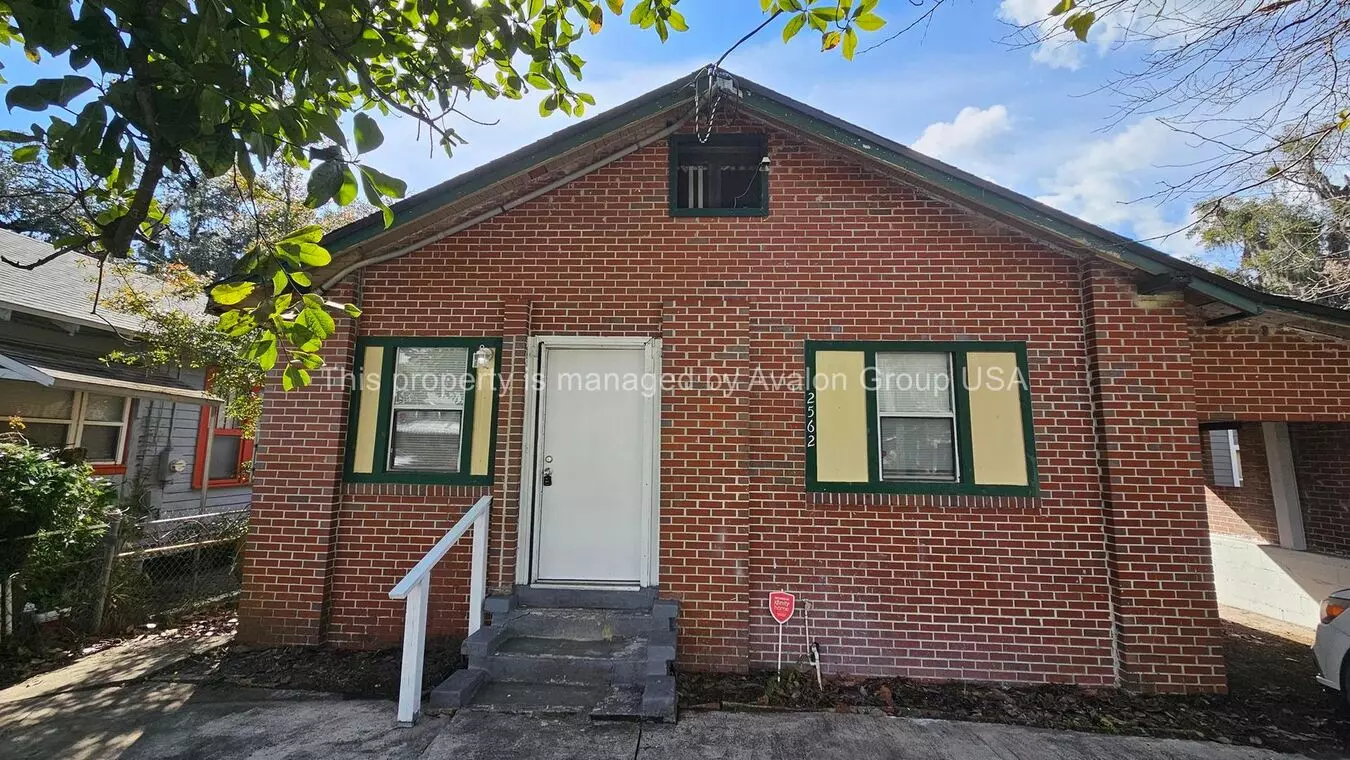 2562 Lewis St House for rent in Jacksonville, FL