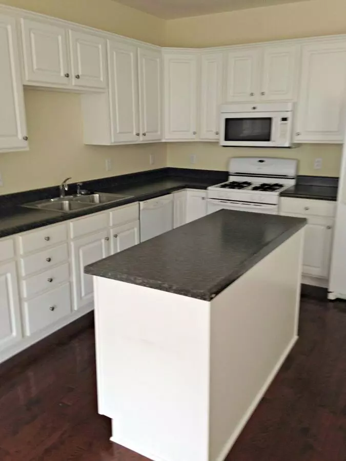 Updated 3 Bed 2.5 Luxury Townhome In Mars Pa! House for rent in Mars, PA