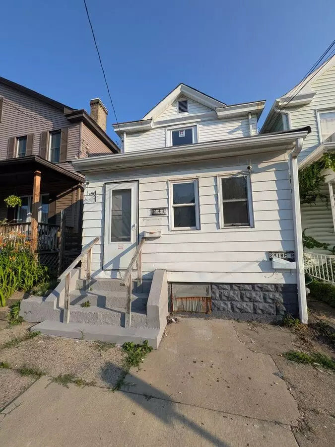 241 E 18th Apartment for rent in Munhall, PA
