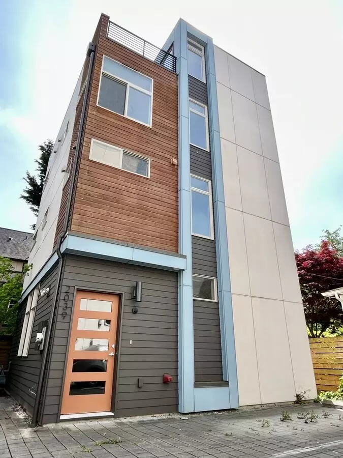 Charming Modern Stand-alone Home In Ballard – Rooftop Deck & Parking Included House for rent in Seattle, WA
